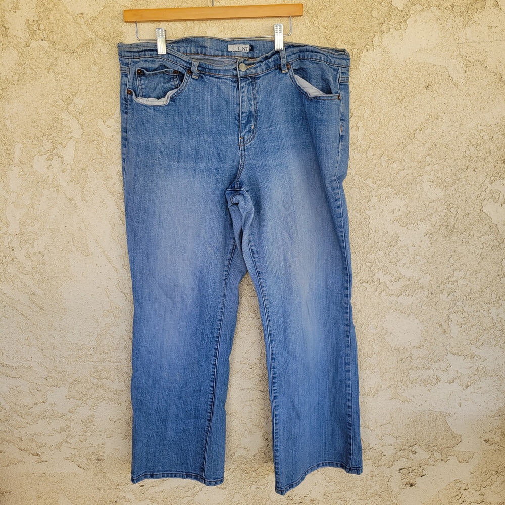 TINT Women's Size 16 Straight Leg Stretch Jeans 5-Pocket Medium Wash Mid Rise